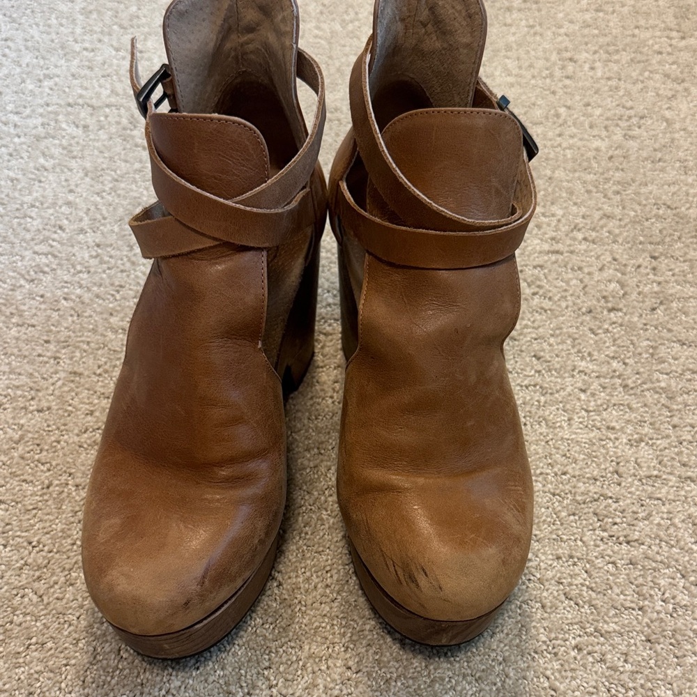 Free People’s Women’s Brown Platform Heel Ankle Bootie with Straps, sz 39 - Picture 2 of 8